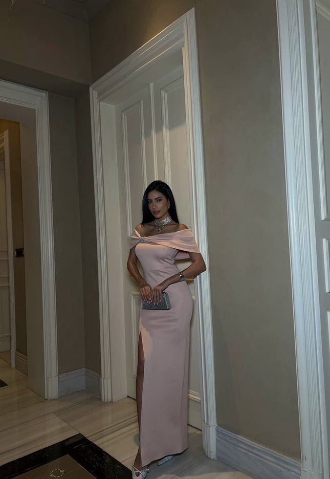 EMBELLISHED SIDE BOW DETAILED SCUBA MAXI DRESS