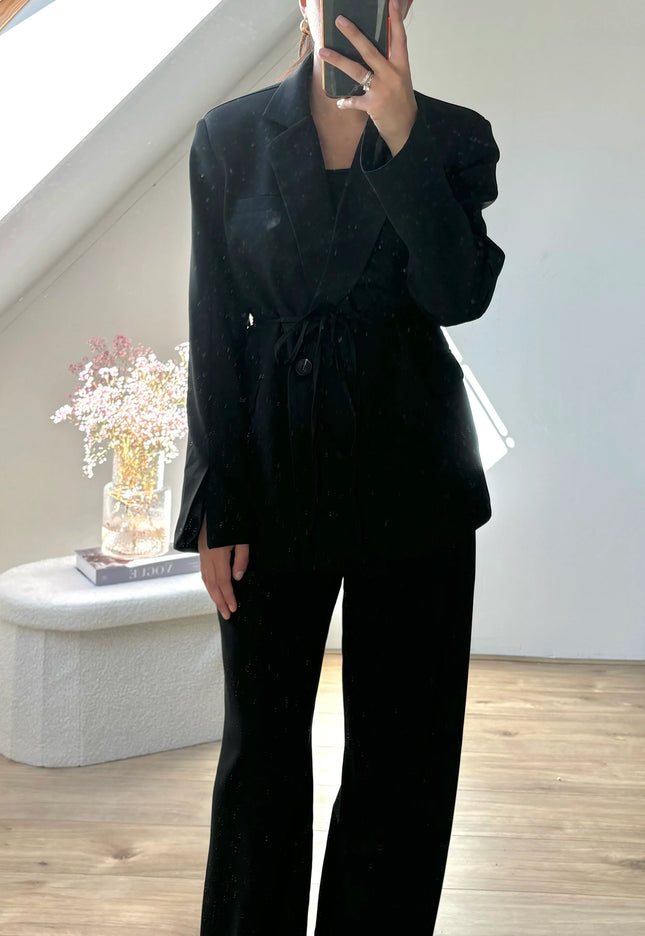 Serra black blazer
