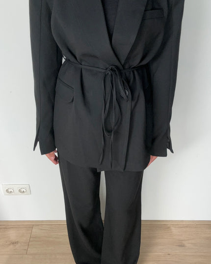 Serra black blazer