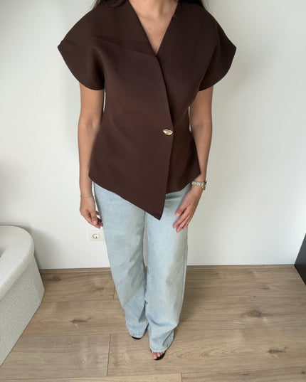 Lara brown top