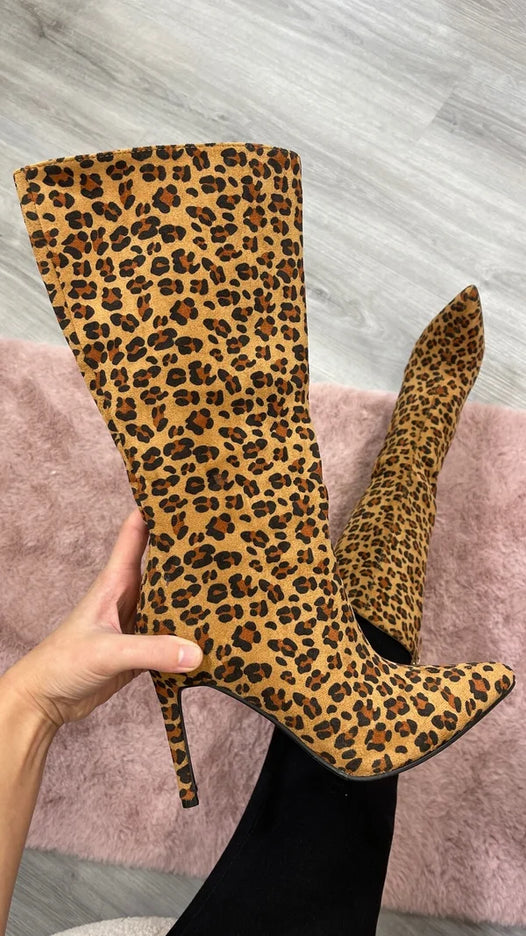 Lotte leopard hakken