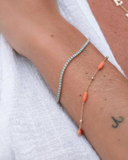 Design armband met oranje details