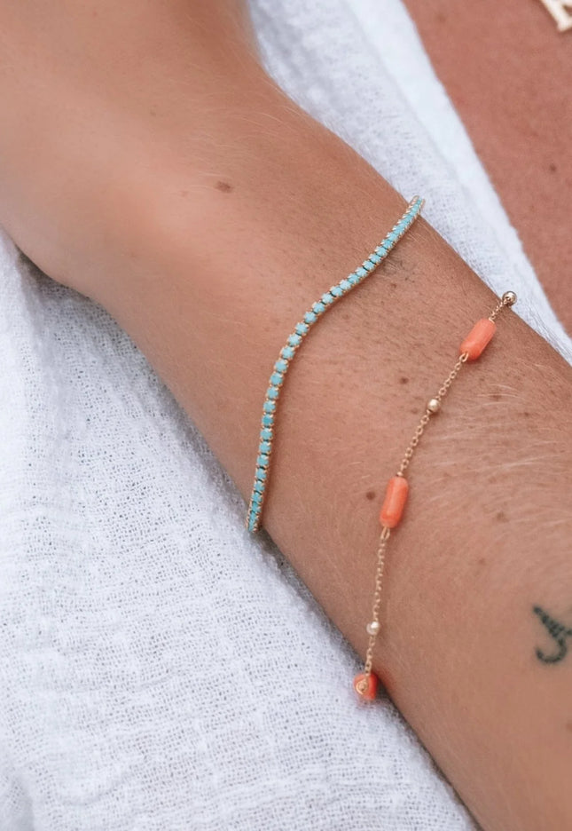 Design armband met oranje details