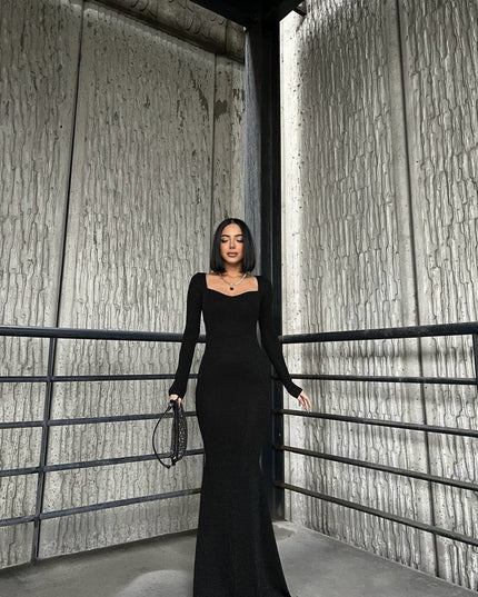 MAXI DRESS MADE OF SUBTLE GLITTER FABRIC