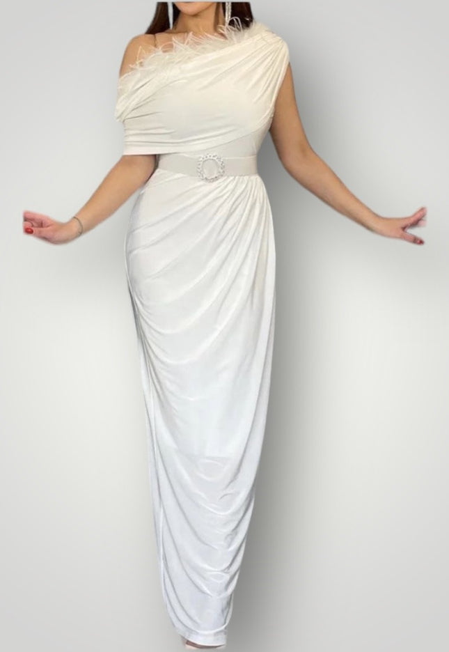 Off shoulder maxi jurk met veren